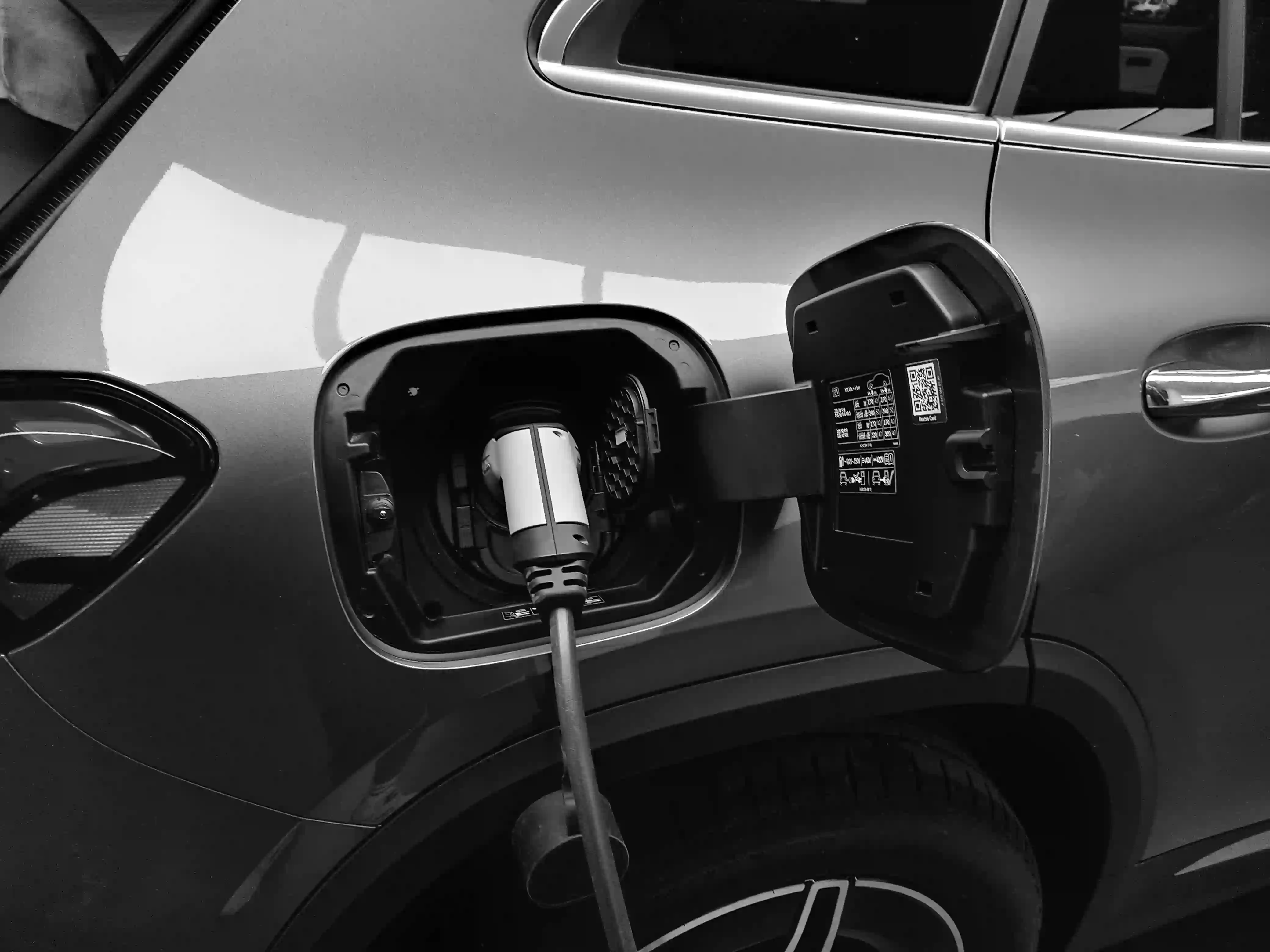 Why Two Official Numbers for China's PHEV Market Are Both Right